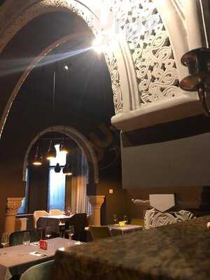 Aubergine Cantacuzino