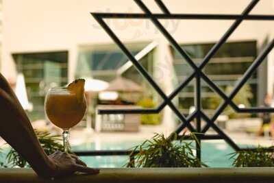 Aristocool Bar & Lounge