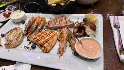 Prime Restaurant & Bar