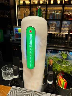 Prime Restaurant & Bar