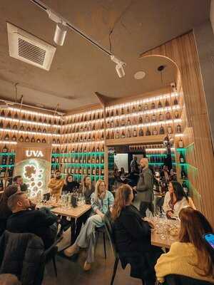 Uva Wine Shop & Bar
