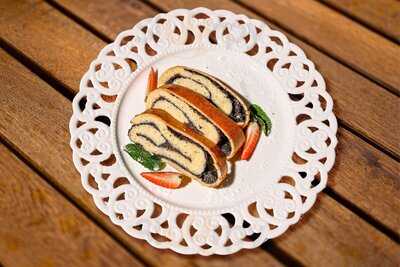 Leul De Aur - Bastion