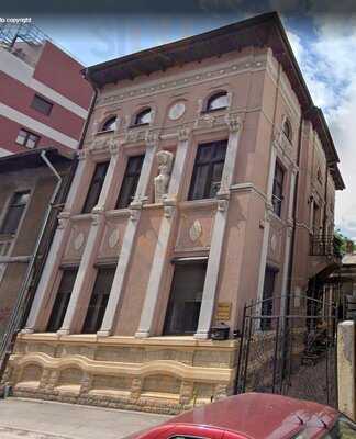 Prive Artwine & Fromage