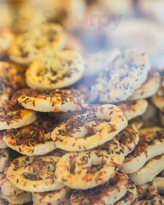 Doi Prieteni Patiserie-covrigarie