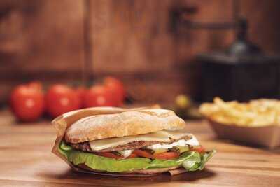 Plescavitavan By Taverna Sarbului