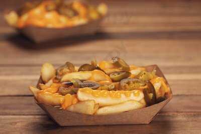 Plescavitavan By Taverna Sarbului