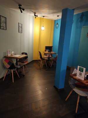 Savormanger By The River