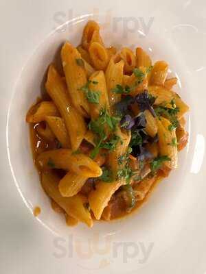 La Trattoria Cucina Moderna