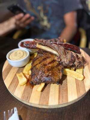 Xclusive Grill & Crepes Universitate