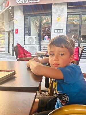 Xclusive Grill & Crepes Universitate