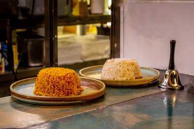 Ahmad Cuisine - Arcul De Triumf