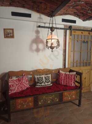 Old City Pub By Csiki Sor