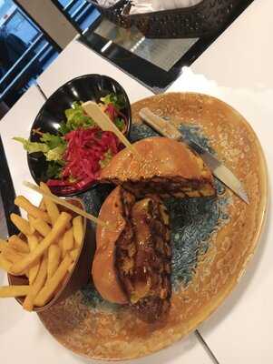 Merkana Grill & Kebab