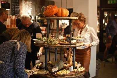 Din Deli Delikatessbutik