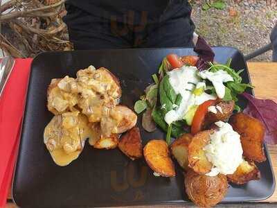 Luna Cafe Tapasrestaurang & Vingård