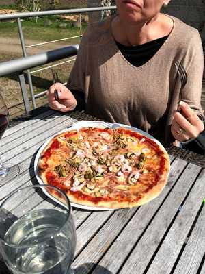 Restaurang & Pizzeria Vingården