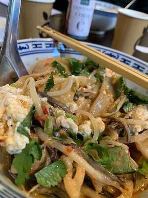 Pink Head Noodle Bar