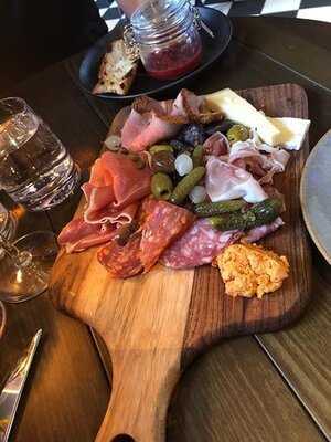 Västra Station Restaurang & Bar