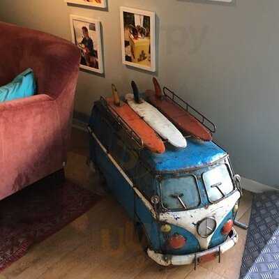 August No Stress Surf Cafe