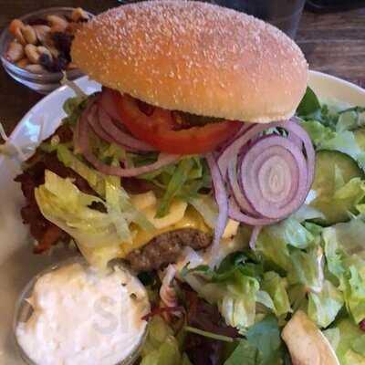 Tusen & 2 Restaurang & Bar