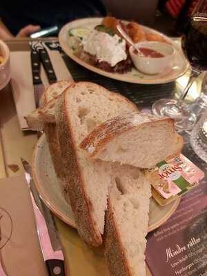 Mando Steakhouse & Bar