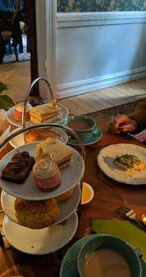 Alice & Kattens Tesalong