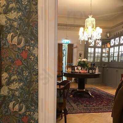 Alice & Kattens Tesalong