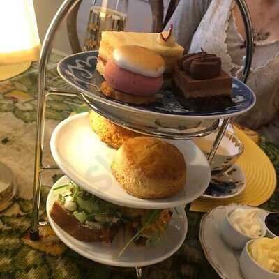 Alice & Kattens Tesalong