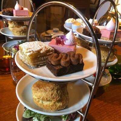 Alice & Kattens Tesalong