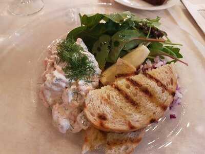 Hipp Restaurant & Bar