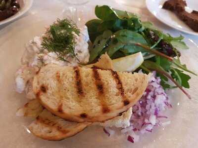 Hipp Restaurant & Bar