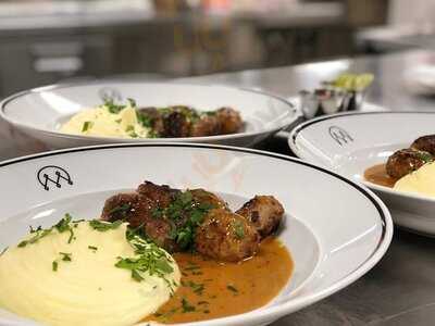 Madame Brasserie & Cafe