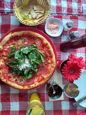 Balis Restaurang & Pizzeria