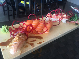 Tod Sushi & Thai