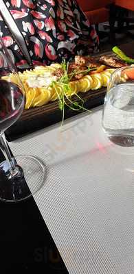 Parken Café Bar & Bistro