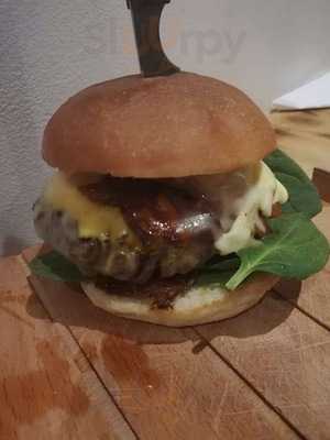 Bourbon Burgers, Cigars And Lounge