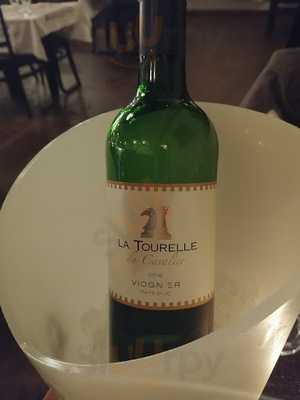 Woody's Pub & Restaurang