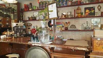 Adils Vintage Och Kaffebar