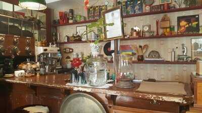 Adils Vintage Och Kaffebar