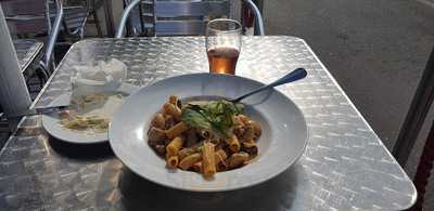 Husmans Bar & Bistro