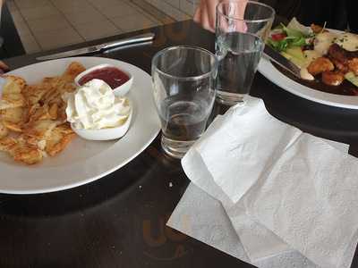 Husmans Bar & Bistro