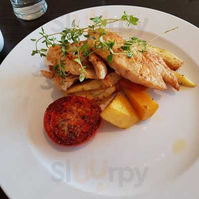 Husmans Bar & Bistro