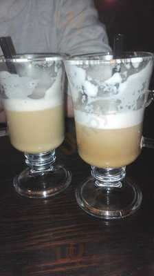 Kontoret Bar & Matsal