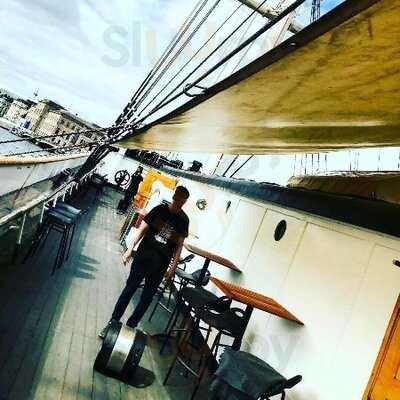 Bar & Bistro Chapman