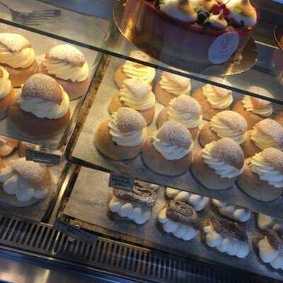 Leijons Stenungsbageri & Konditori