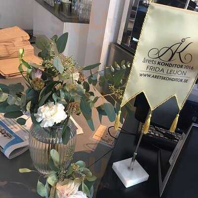 Leijons Stenungsbageri & Konditori