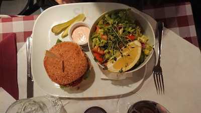 Kelly's Bar & Restaurant