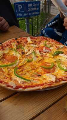 Luthagens Kitchen And Bar And Pizza