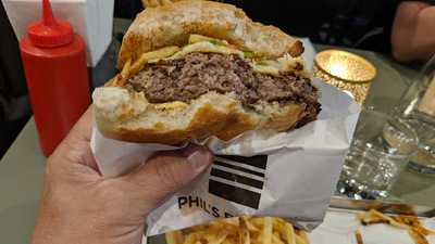 Phils Burger Fältöversten