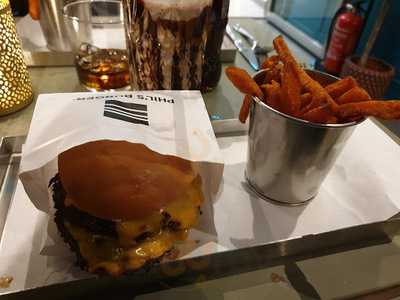 Phils Burger Fältöversten